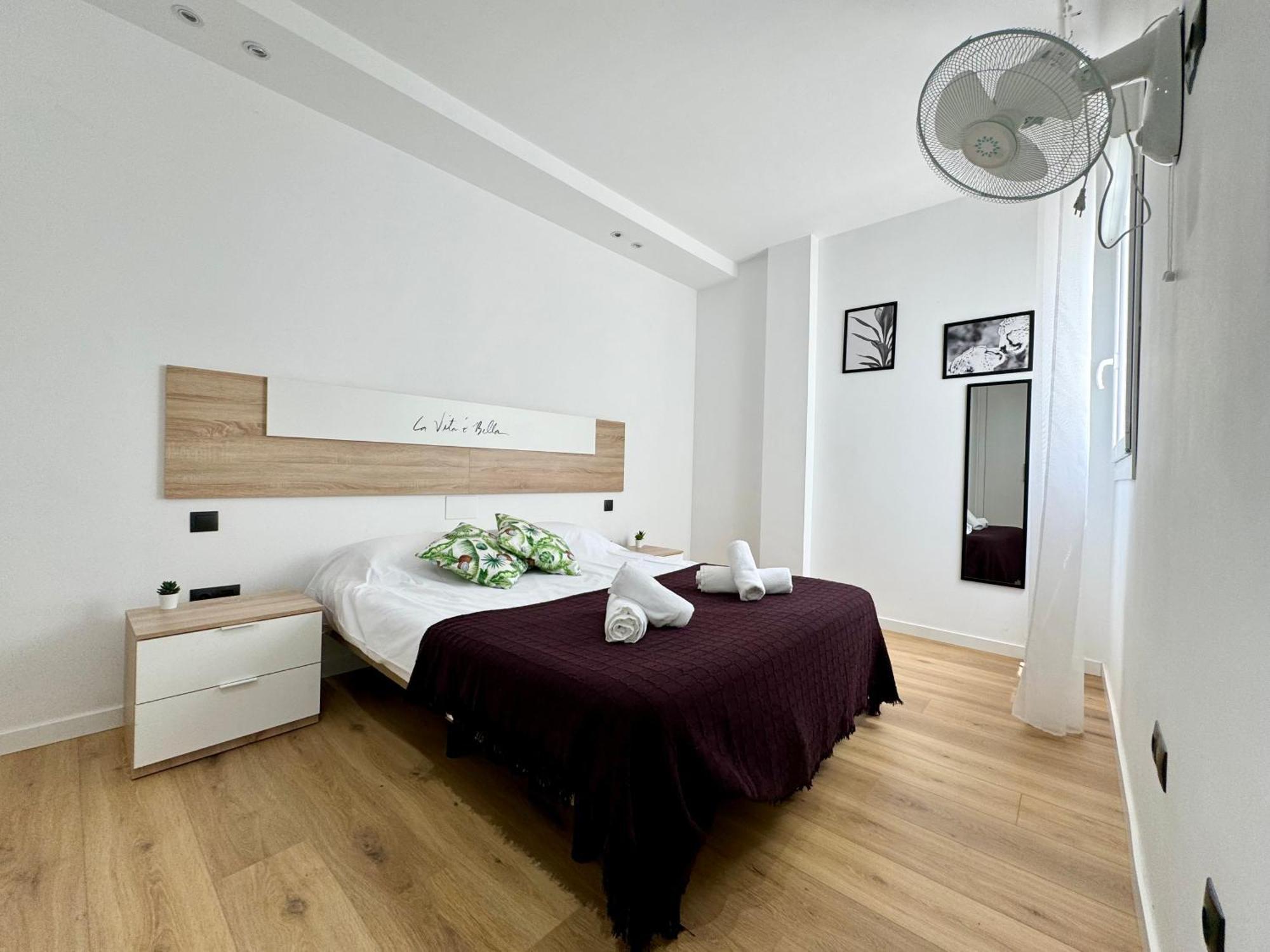 Apartamento Sweet Capuchinos Málaga Dış mekan fotoğraf